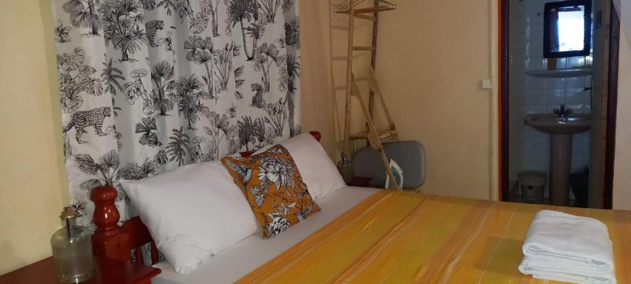 Studio Independant Chez L Habitant- Grand-Bourg  المظهر الخارجي الصورة