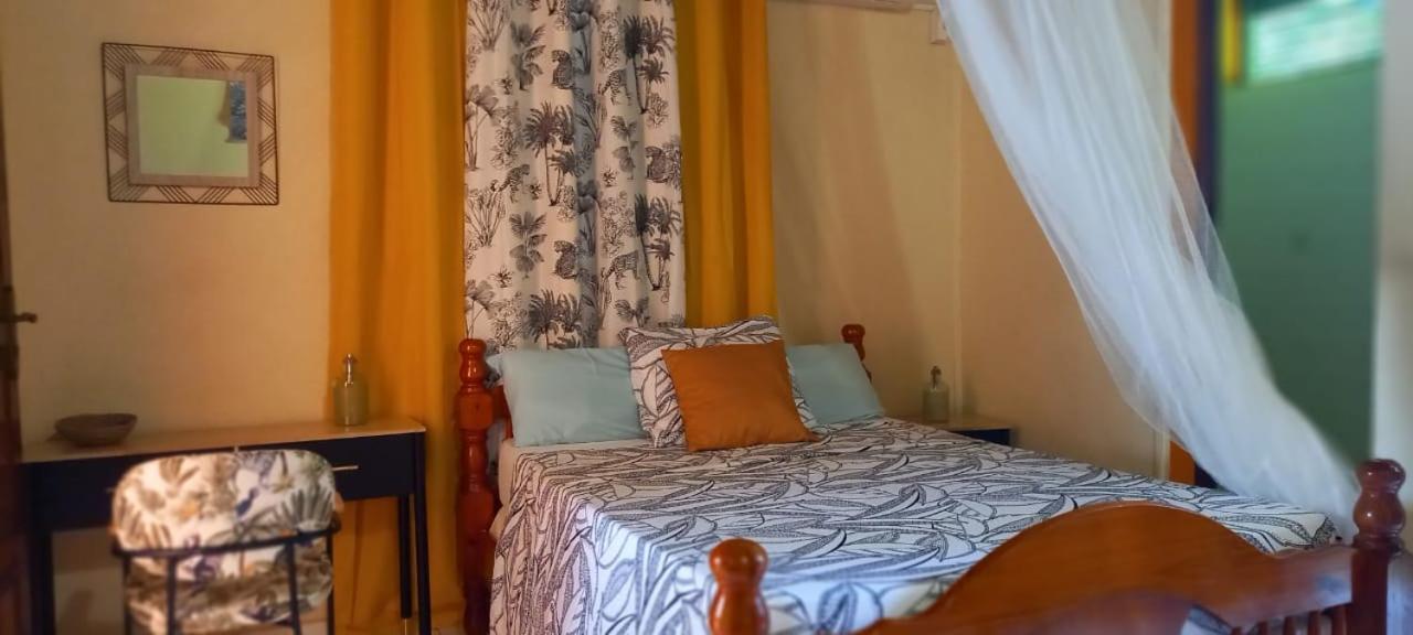 Studio Independant Chez L Habitant- Grand-Bourg  المظهر الخارجي الصورة